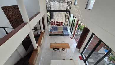 Rumah Area Premium Babakan Ciparay, Bandung - Harga Menarik 7 Miliar