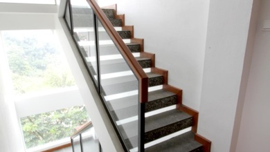 Hunian Mewah di Kawasan Cipaku, Bandung, LB 225m², Harga 5,5 Miliar