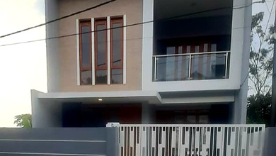 Hunian Mewah di Awiligar, Bandung, 5 Kamar Tidur, LT 164m²