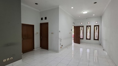 Disewakan Rumah Murah di Batununggal, Bandung, LT 120m²