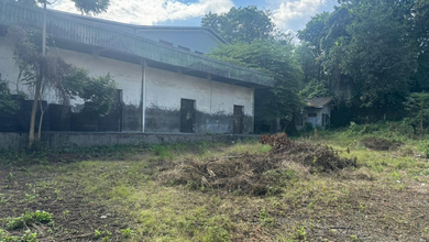 Gudang Strategis Di Daerah Ujung Berung, Sebelah Borma