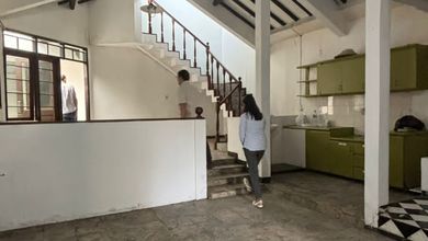 Penawaran Eksklusif, rumah Mewah di Pasteur, Bandung, LB 200m²