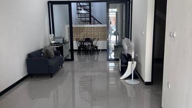 Rumah Sewaan Murah di Taman Kopo Indah, Bandung, 3 KT, Harga 45 Juta /tahun