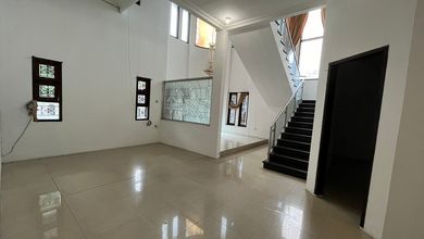 Rumah Area Luxury Batununggal, Bandung - Harga Menarik 5,9 Miliar