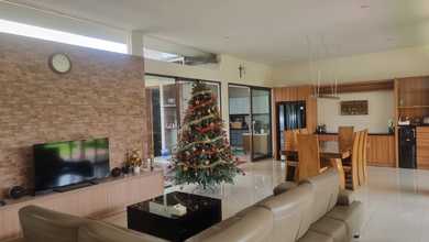 Kesempatan Eksklusif, rumah Prestisius di Kota Baru Parahyangan, Bandung, LB 360m²