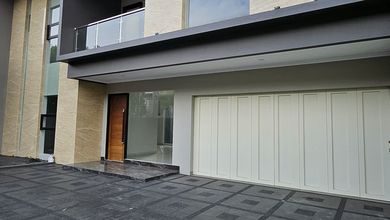 Rumah Prestisius di Kawasan Batununggal, Bandung, LB 400m², Harga 7,25 Miliar