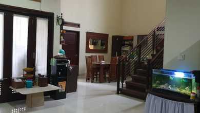 Kesempatan Eksklusif, rumah Prestisius di Turangga, Bandung, LB 700m²
