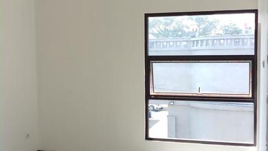 Kesempatan Rumah di Bandung Kota, Bandung, LB 110m², Harga 2 Miliar