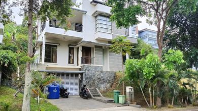 Hunian Mewah di Kawasan Dago Pakar, Bandung, LB 240m², Harga 3,5 Miliar