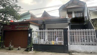 Rumah Elegan di Kiaracondong, Bandung, 10 Kamar Tidur, LT 248m²
