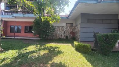 Rumah Area Premium Cidadap, Bandung - Harga Terbaik 6,7 Miliar