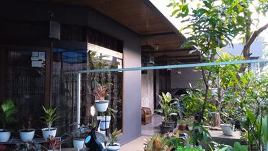 Rumah Prestisius di Kawasan Leuwi Panjang, Bandung, LB 202m², Harga 2,7 Miliar