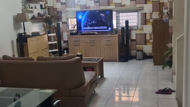 Rumah Dijual di Taman Kopo Indah, Bandung, LB 167m², Harga Kompetitif!