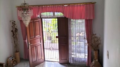 Hunian Prestisius di Kawasan Setra Murni, Bandung, LB 250m², Harga 4,5 Miliar