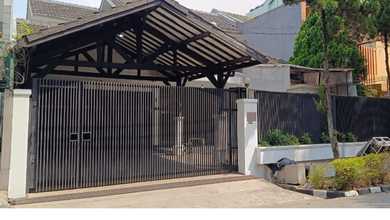 Dijual rumah Mewah di Surya Sumantri, Bandung - LT 318m²