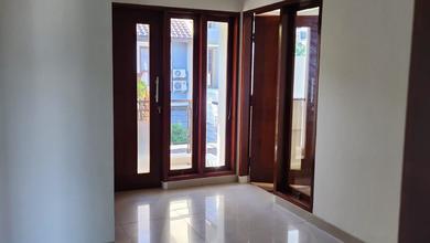 Rumah Idaman di Sarijadi, Bandung, 3 KT, Harga 2,3 Miliar