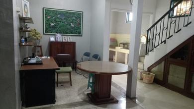 Rumah Dijual di Lengkong, Bandung, LB 220m², Harga Kompetitif!