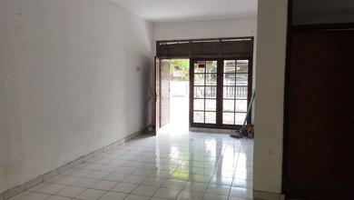 For Sale rumah Eksklusif di Moch Toha, Bandung - LT 244m²
