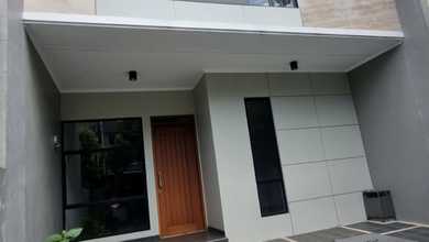 Hunian Elegan di Batununggal, Bandung, 5 Kamar Tidur, LT 111m²