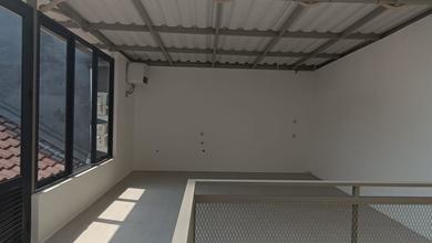 Kesempatan Rumah di Kota Baru Parahyangan, Bandung, LB 90m², Harga 2,5 Miliar