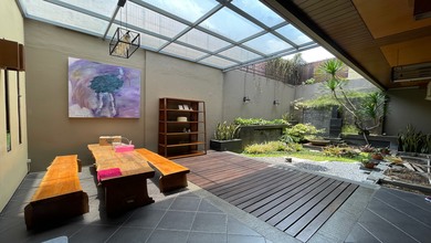 Rumah Elite di Kawasan Batununggal, Bandung, LB 475m², Harga 8 Miliar