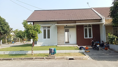  Rumah Hook di Sommerville di Taman Kopo Indah V