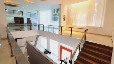 Perkantoran Semi Office Furnished di BKR