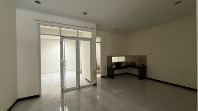 Rumah Idaman di Taman Kopo Indah, Bandung, 3 KT, Harga 2 Miliar