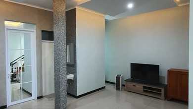 Rumah Siap Pakai di Kawasan Taman Kopo Indah, Bandung, LT 126m²