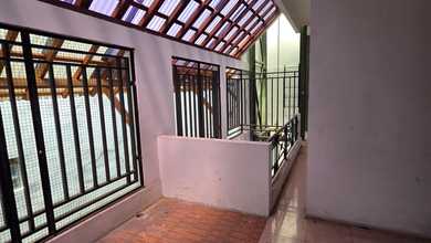 Sewa Ruko di Batununggal 3 Lantai, Mainroad