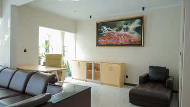 Rumah Megah Semi Furnished Daerah Strategis Daerah Kota Baru Parahyangan