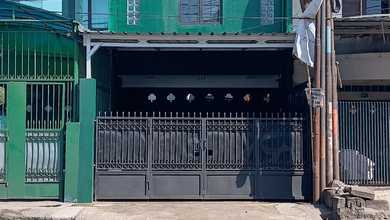 Ruko 2,5 Lt Bagus Siap Pakai Lokasi Ramai Area Kopo Sayati