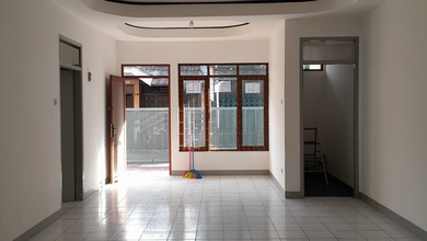 Rumah Dijual di Soekarno Hatta, Bandung, LB 98m², Harga Terbaik!