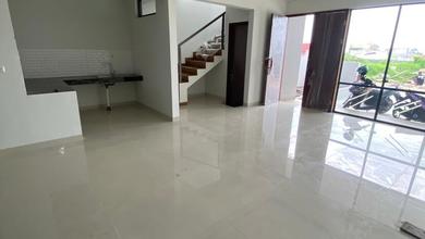 Penawaran Eksklusif, rumah Prestisius di Setra Duta, Bandung, LB 165m²