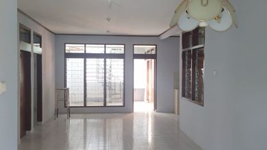 Properti Siap Pakai di Kawasan Kopo Permai, Bandung, LT 198m²