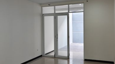 Kesempatan Rumah di Taman Kopo Indah, Bandung, LB 101m², Harga 1,65 Miliar