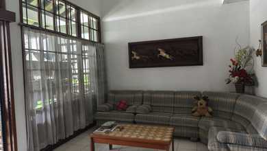 Rumah Prestisius di Kawasan Pasteur, Bandung, LB 200m², Harga 5 Miliar