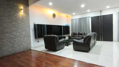 Rumah Elite di Kawasan Taman Kopo Indah, Bandung, LB 305m², Harga 4,1 Miliar