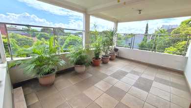 Kesempatan Eksklusif, rumah Mewah di Batununggal, Bandung, LB 400m²