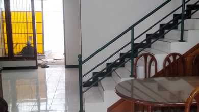 Disewakan Rumah Murah di Setra Duta, Bandung, LT 144m²