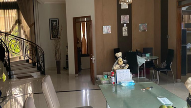 Kesempatan Eksklusif, rumah Mewah di Singgasana, Bandung, LB 600m²