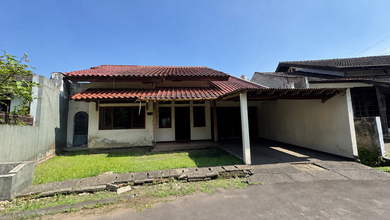 Hunian Mewah di Kawasan Kopo Permai, Bandung, LB 155m², Harga 2,8 Miliar