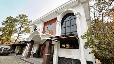 Gedung di Jl Babakan Tarogong Sayap Pasir Koja