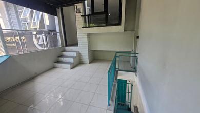 Disewakan Ruko 3 Lantai di Sayap Buah Batu