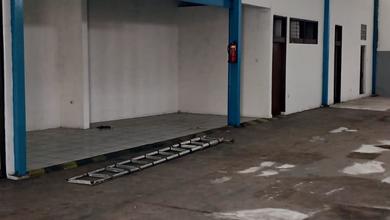 Gudang Siap Pakai di Cibabat