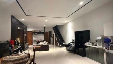 Properti Siap Huni di Kawasan Setra Duta, Bandung, LT 144m²