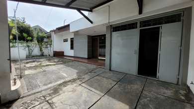 Rumah Siap Pakai di Area Babakan Ciparay, Bandung, LT 154m²